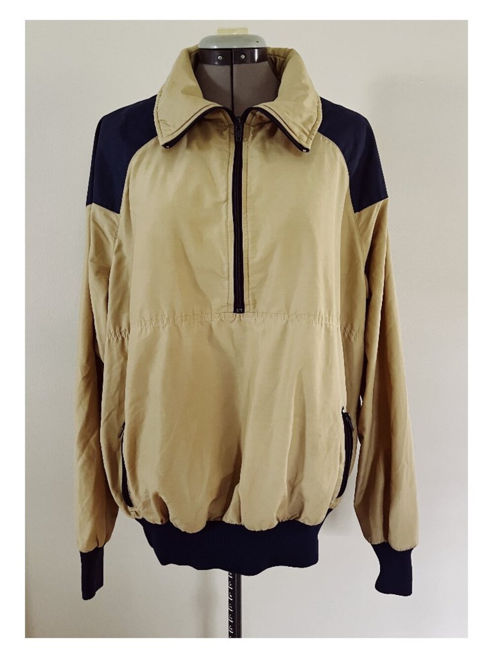 VTG LL Bean Sz XL Beige and Navy Half Zip Nylon Windbreaker USA